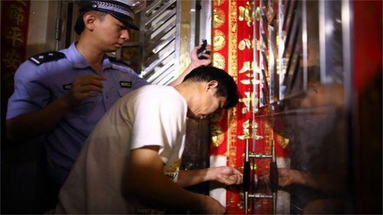 福泉市请开锁师傅开了锁后，师傅